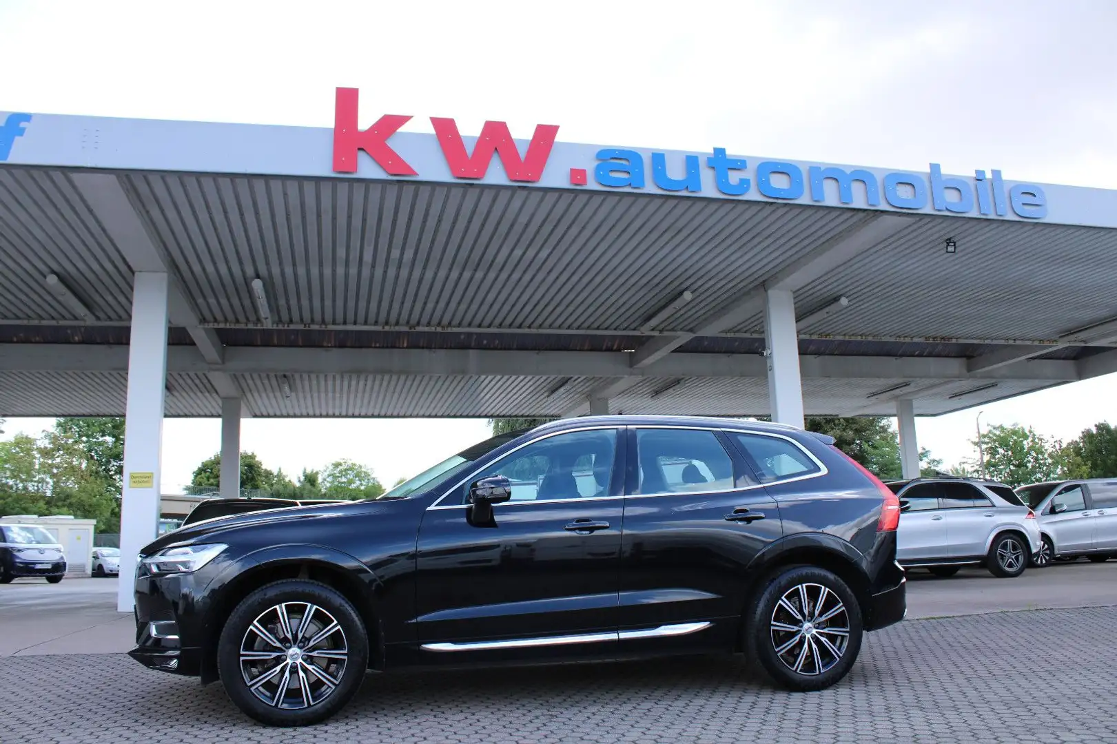 Volvo XC60 Inscription AWD,LED,el.Klappe,App,Navi,Kam Noir - 1