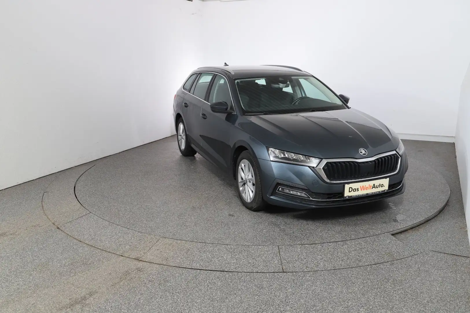 Skoda Octavia Premium TSI Grau - 2
