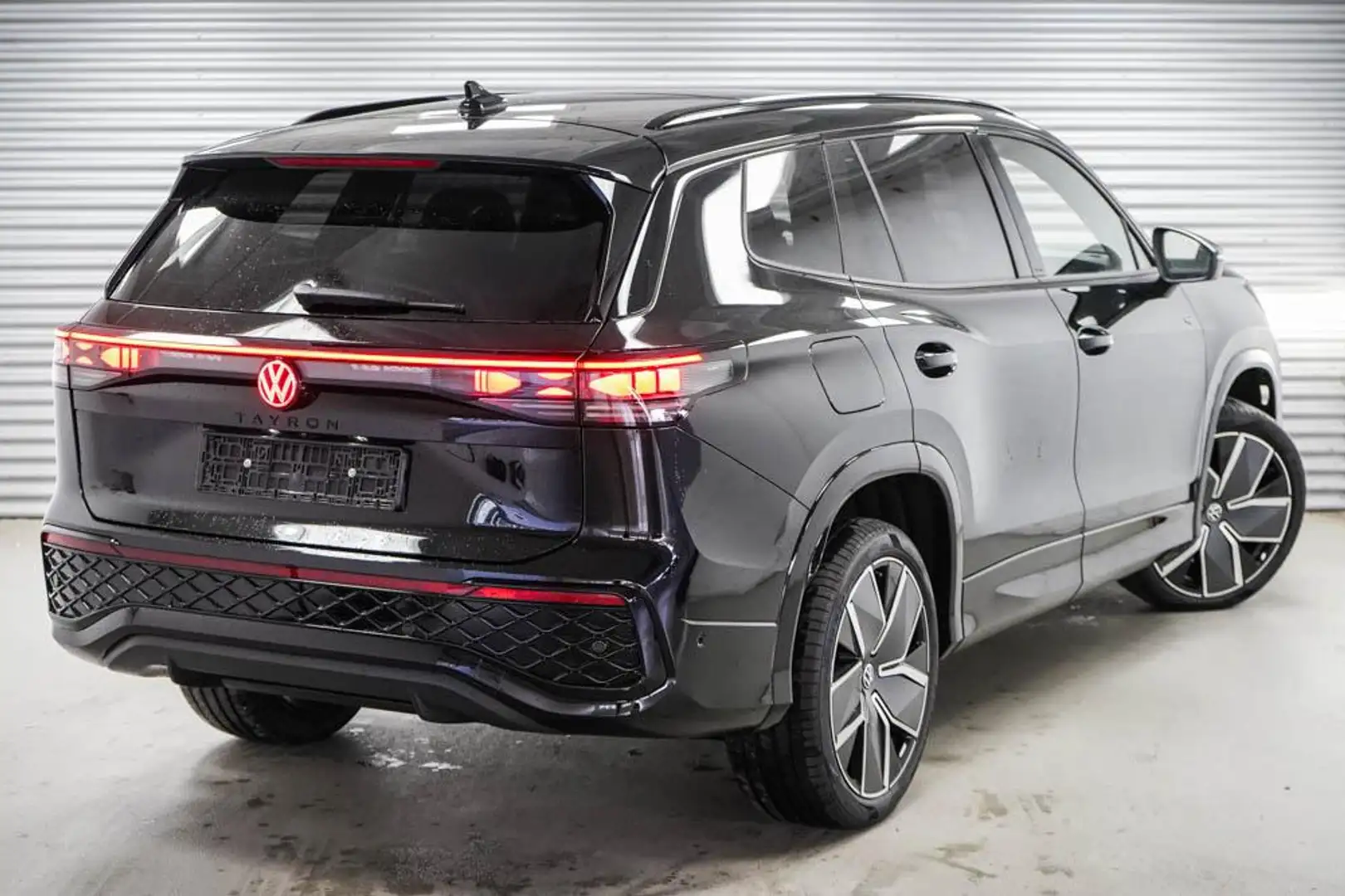 Volkswagen Tayron 2,0 TDI DSG 4Motion R-Line - LAGER  -LAG. 142 k... Schwarz - 2