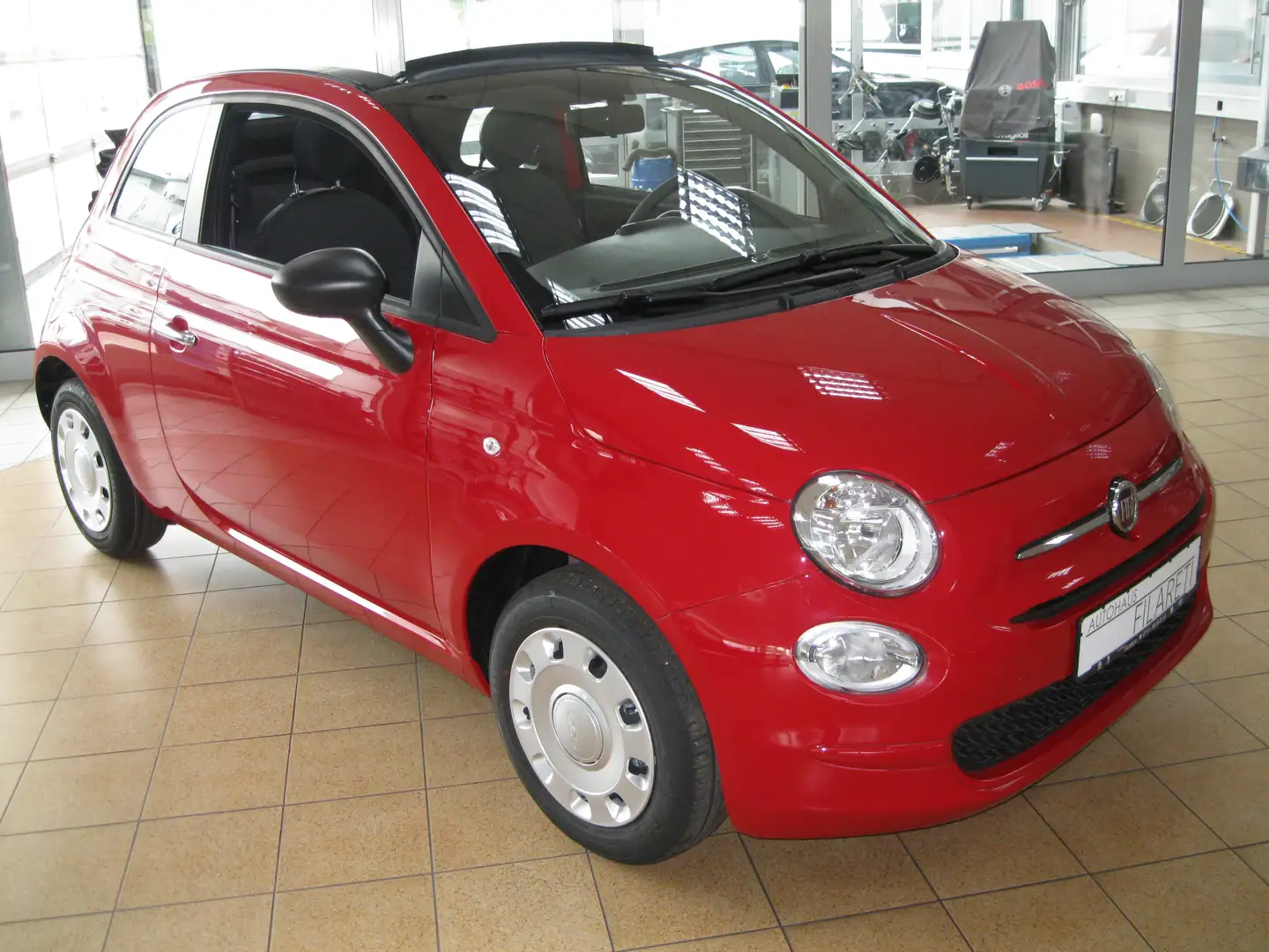 Fiat 500C MY24 1.0 GSE Hybrid 51 kW (70 PS) Klima-ZV-CarPlay crvena - 2