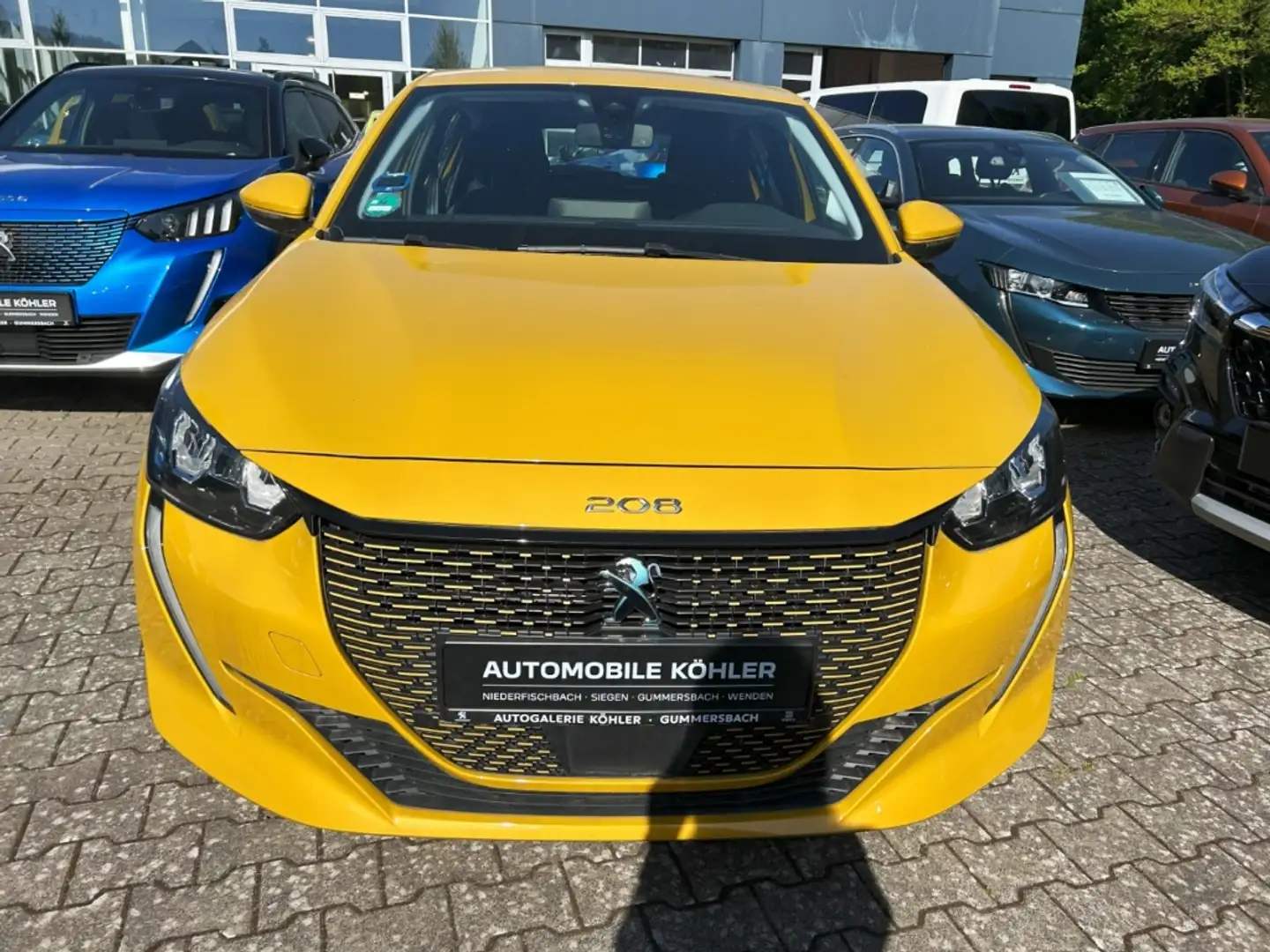 Peugeot 208 e- Active Pack LED Apple CarPlay Android Auto DAB Gelb - 2