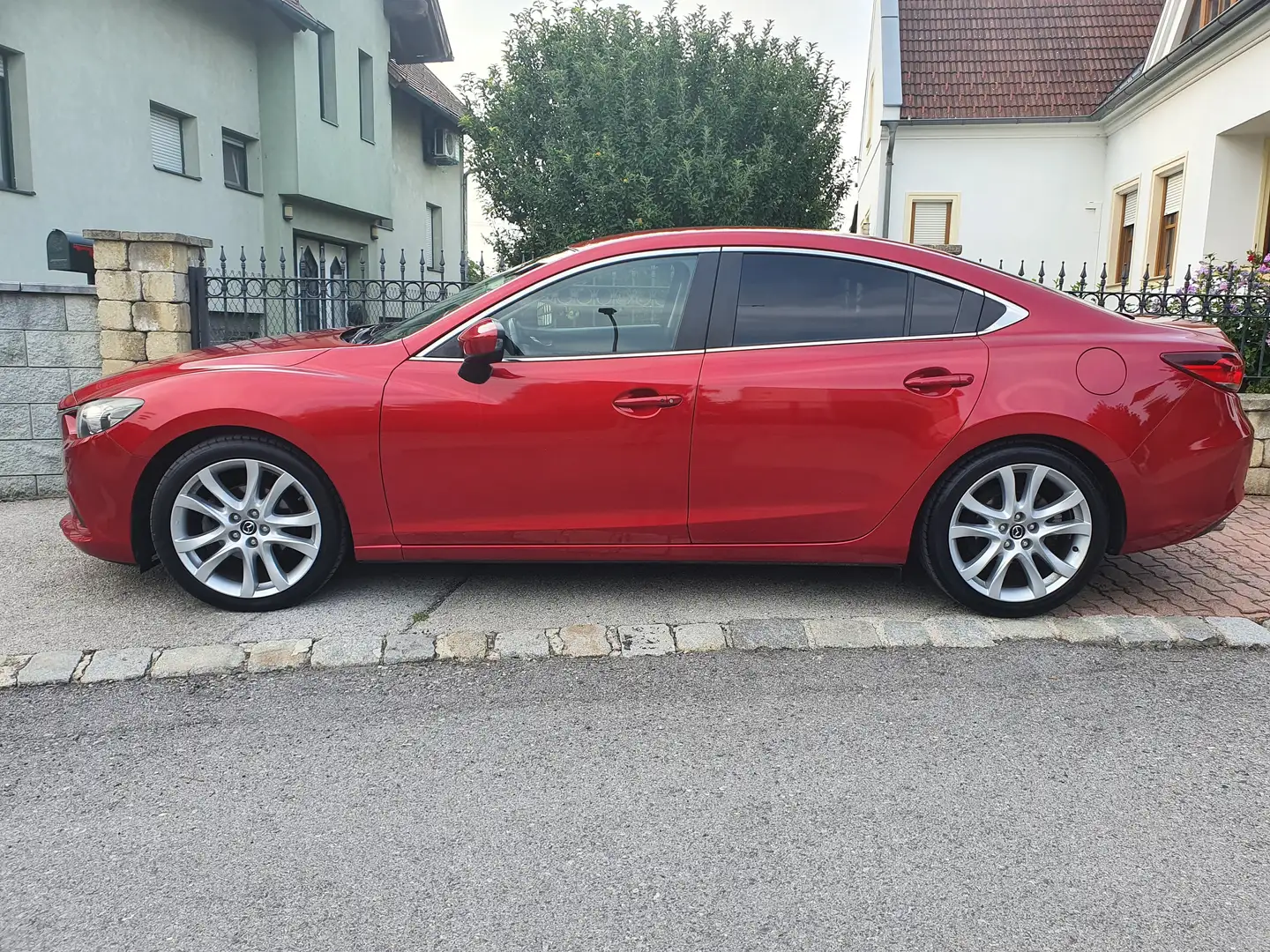 Mazda 6 Mazda 6 CD 175 Revolution Aut. Limousine Rot - 1