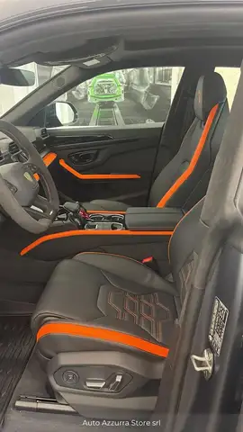 Lamborghini Urus view 9