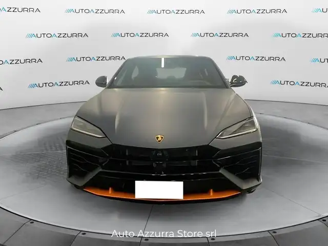 Lamborghini Urus view 12