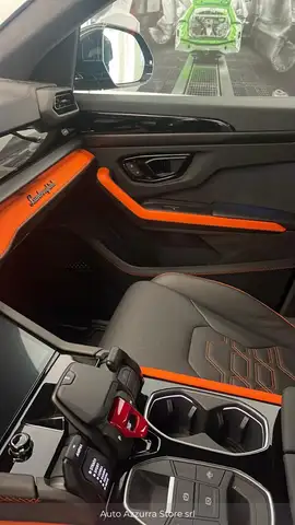 Lamborghini Urus view 10
