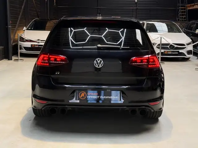 Volkswagen Golf view 5