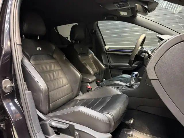 Volkswagen Golf view 12