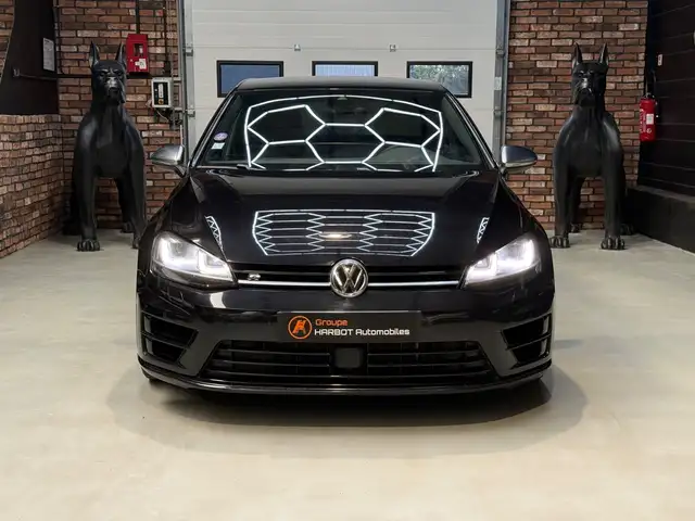Volkswagen Golf view 2