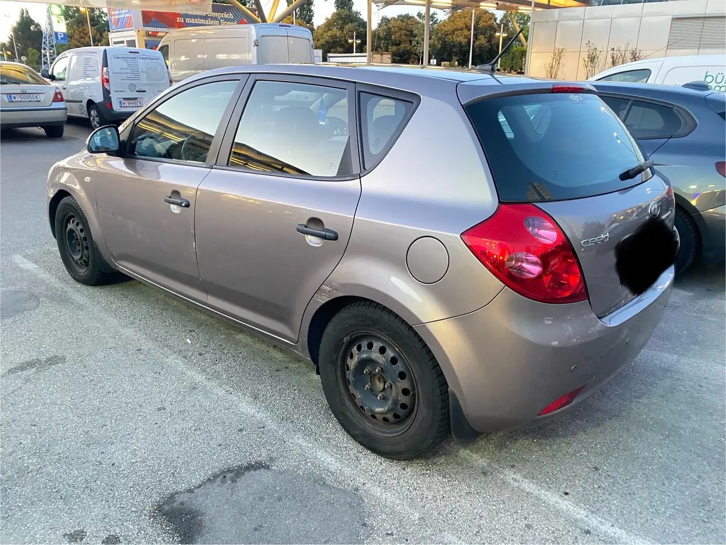 Kia Ceed / cee'd 1,4 CVVT Active Bronzová - 2