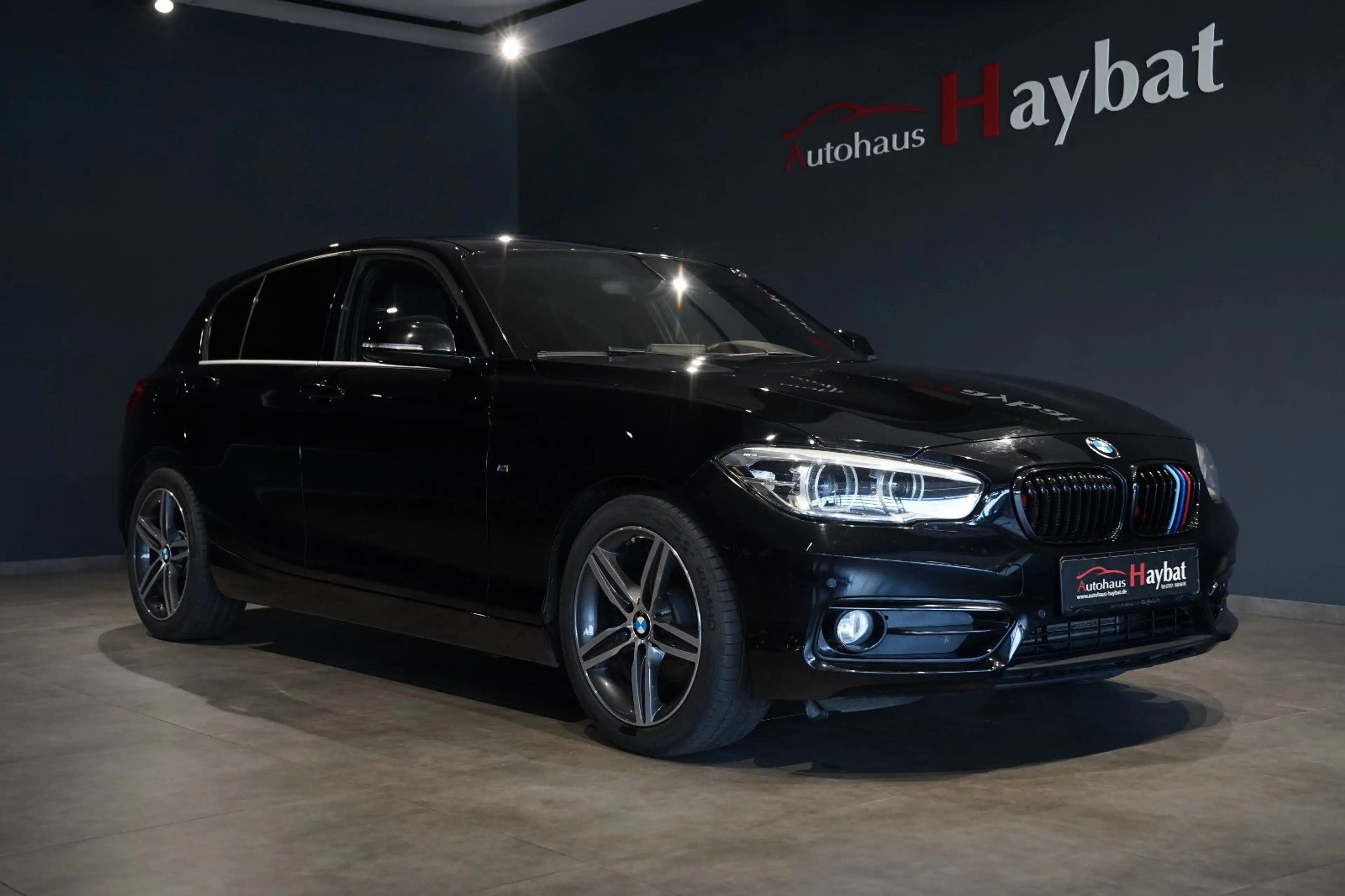 BMW 118 i Sport Line Lim. LED-Navi-PDC