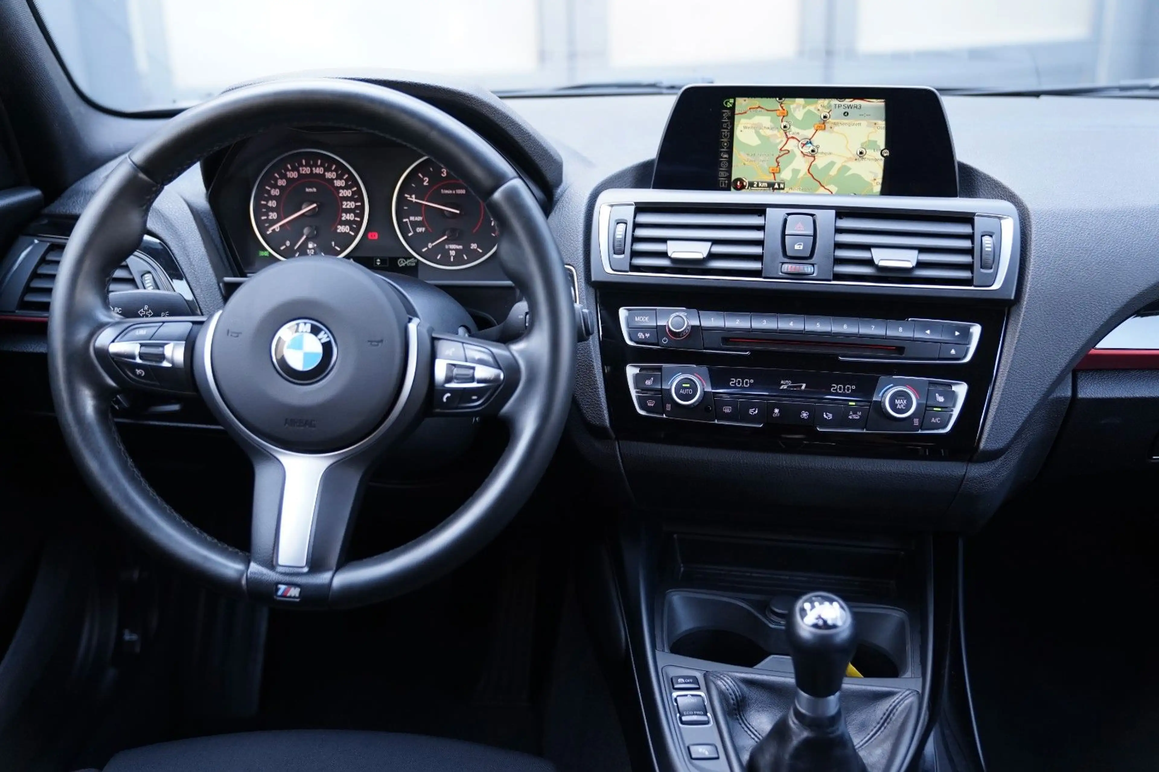 BMW 118 i Sport Line Lim. LED-Navi-PDC — photo 10