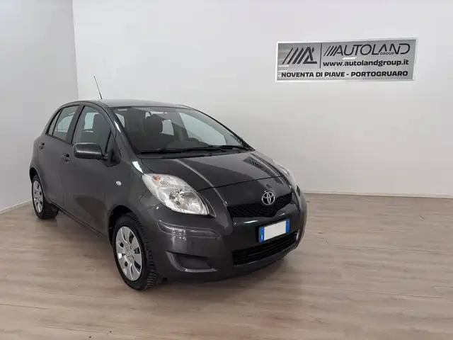 Toyota Yaris Yaris II 2005 5p 1.0