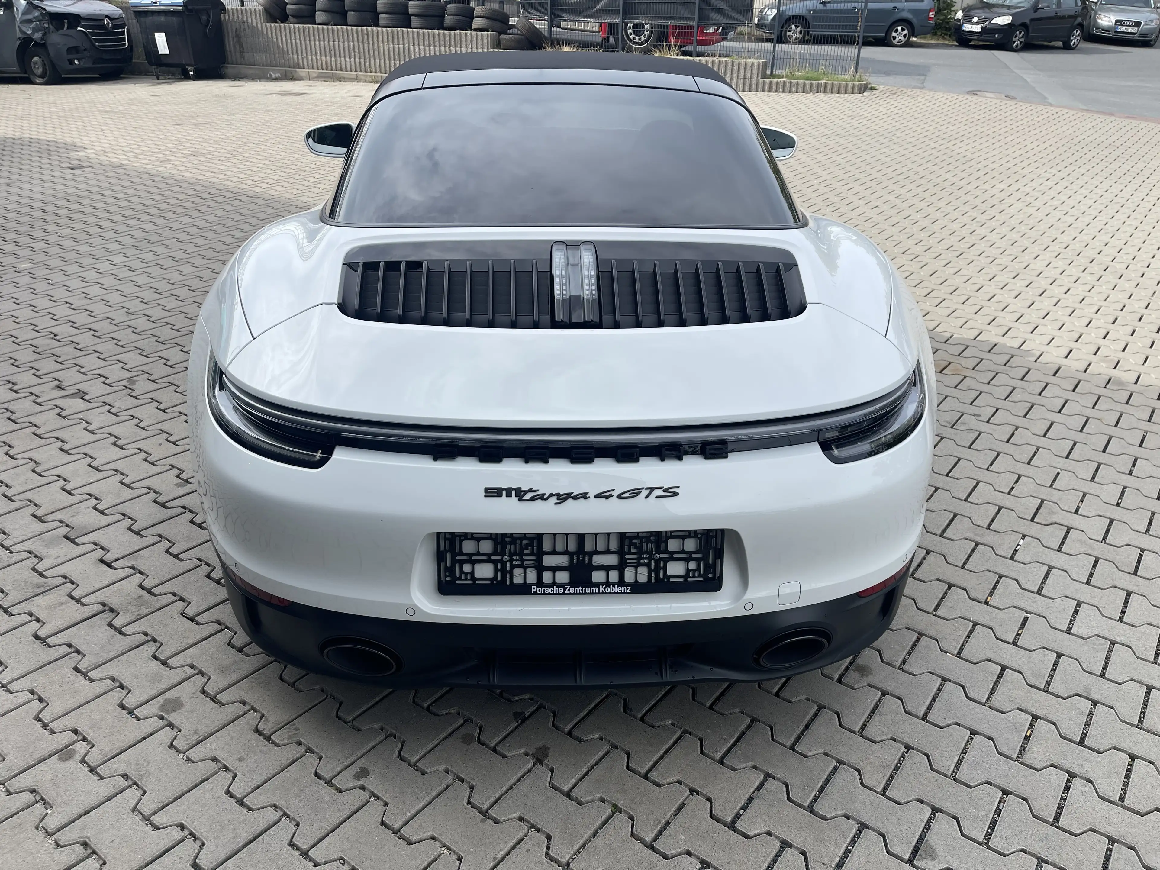 Porsche 992 911 Coupe 911 Targa 4 GTS 1 Hand Mwst — photo 14