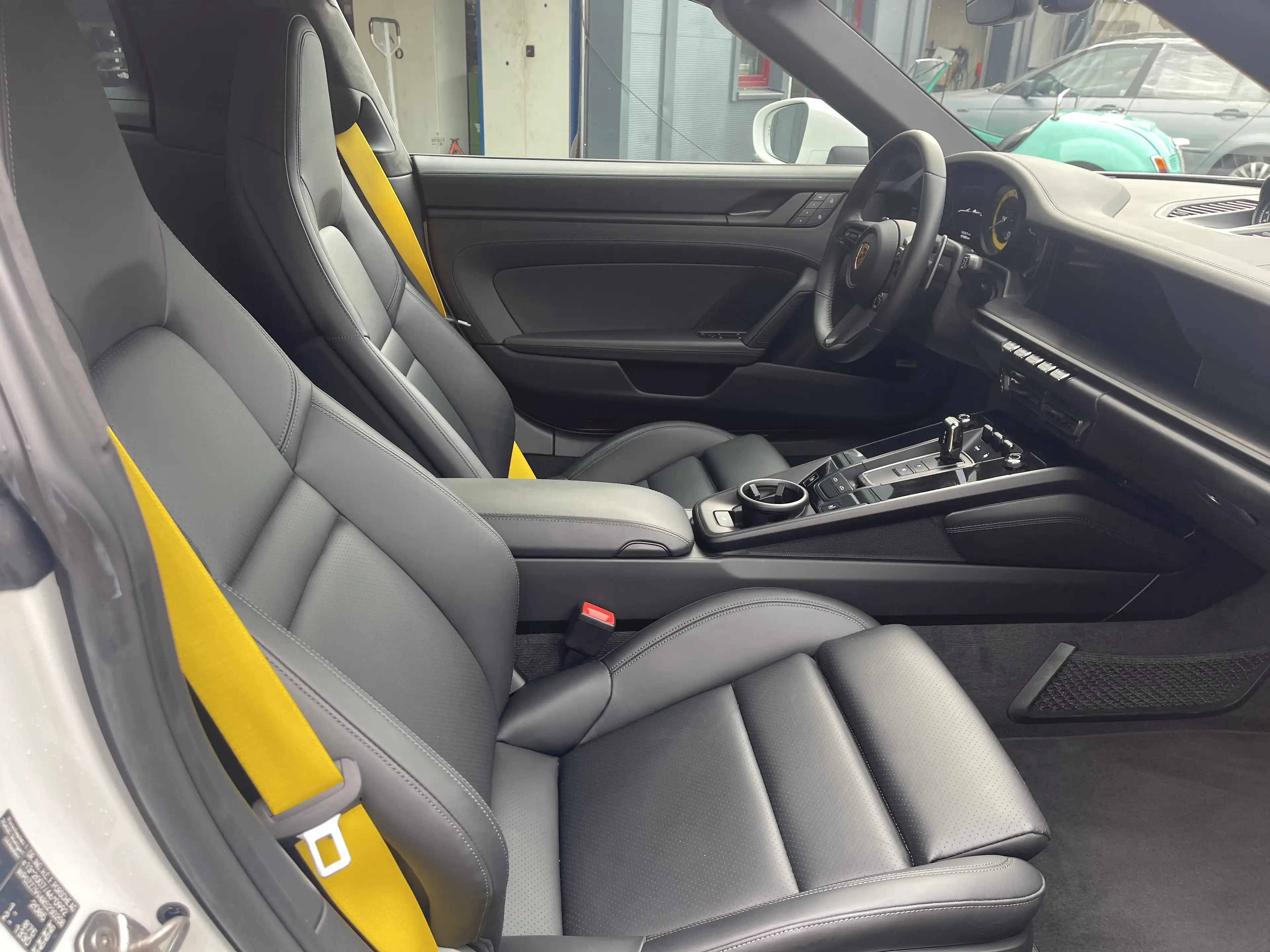 Porsche 992 911 Coupe 911 Targa 4 GTS 1 Hand Mwst — photo 12