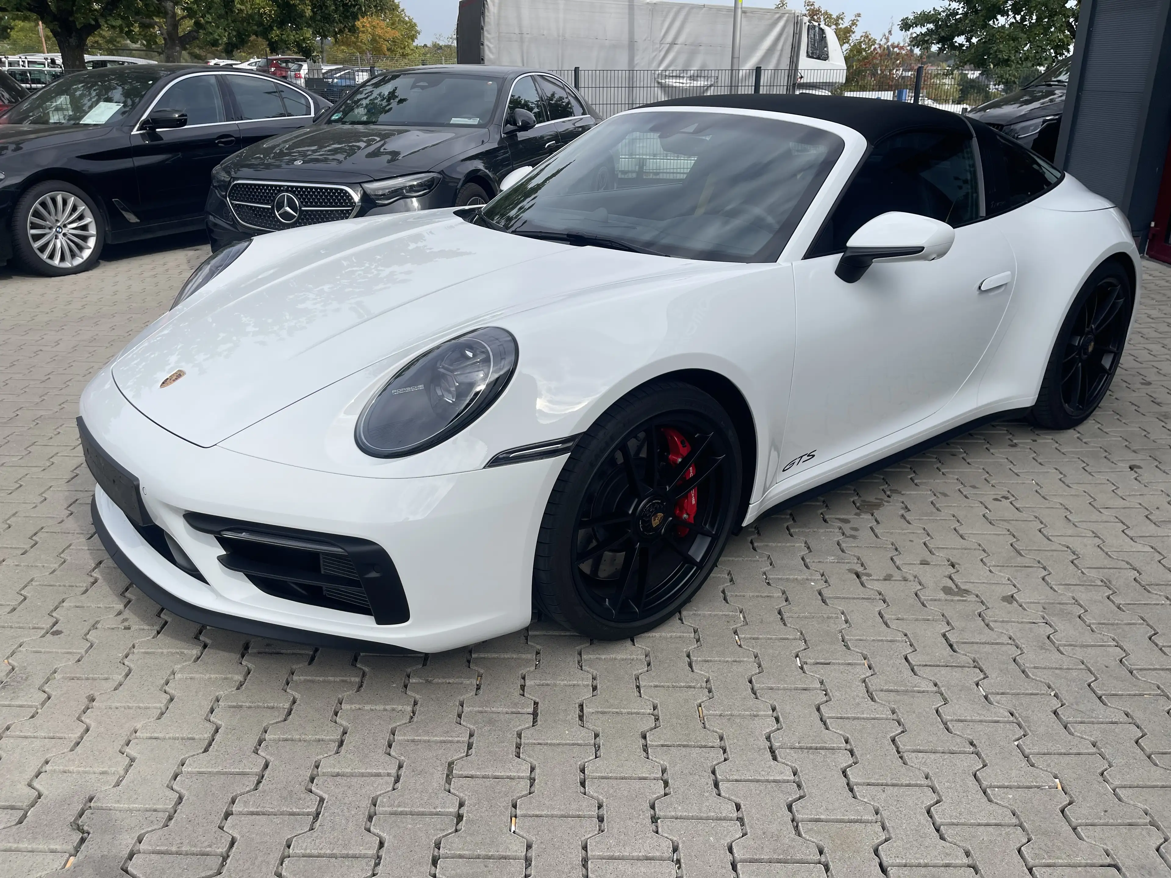Porsche 992 911 Coupe 911 Targa 4 GTS 1 Hand Mwst — photo 2