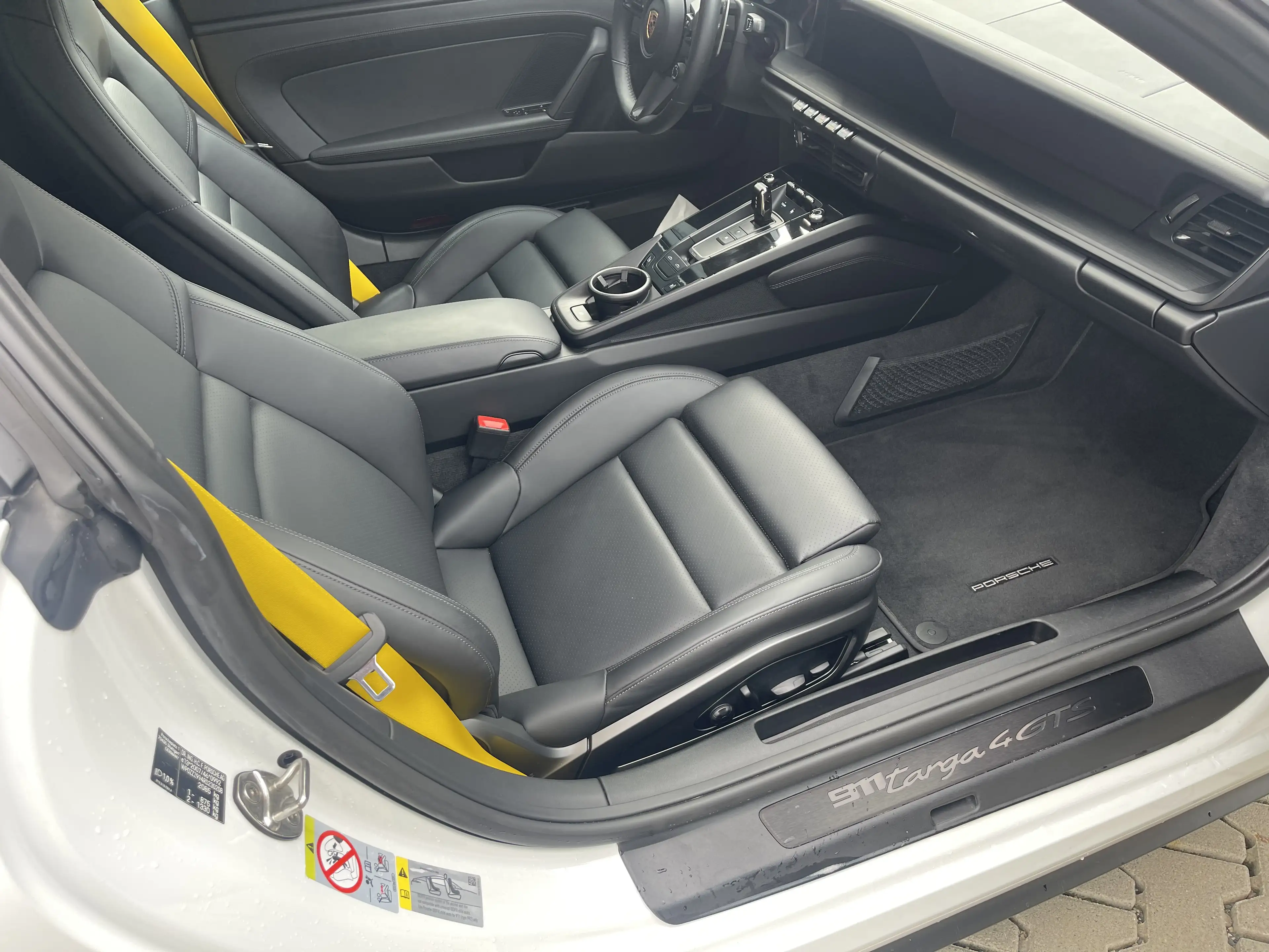 Porsche 992 911 Coupe 911 Targa 4 GTS 1 Hand Mwst — photo 11