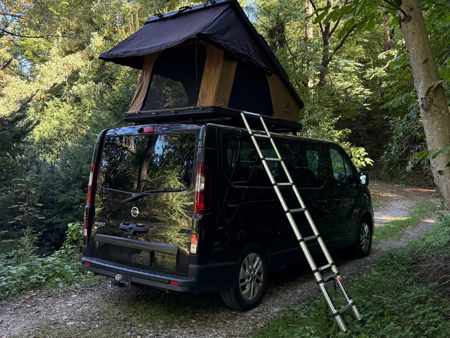 Nissan NV300 NV300 L2H1 Kombi 2,9t dCi145 Premium 8 Sitze inkl. Camperausbau Schwarz - 2