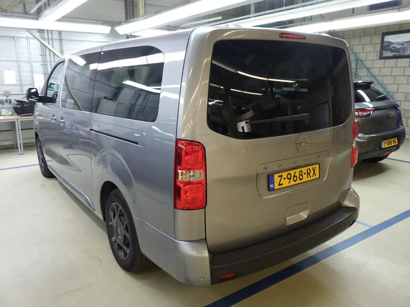 Opel Zafira Life L3 75 kWh | AIRCO ACHTER! | 2X SCHUIFDEUR | CAMERA Grijs - 2