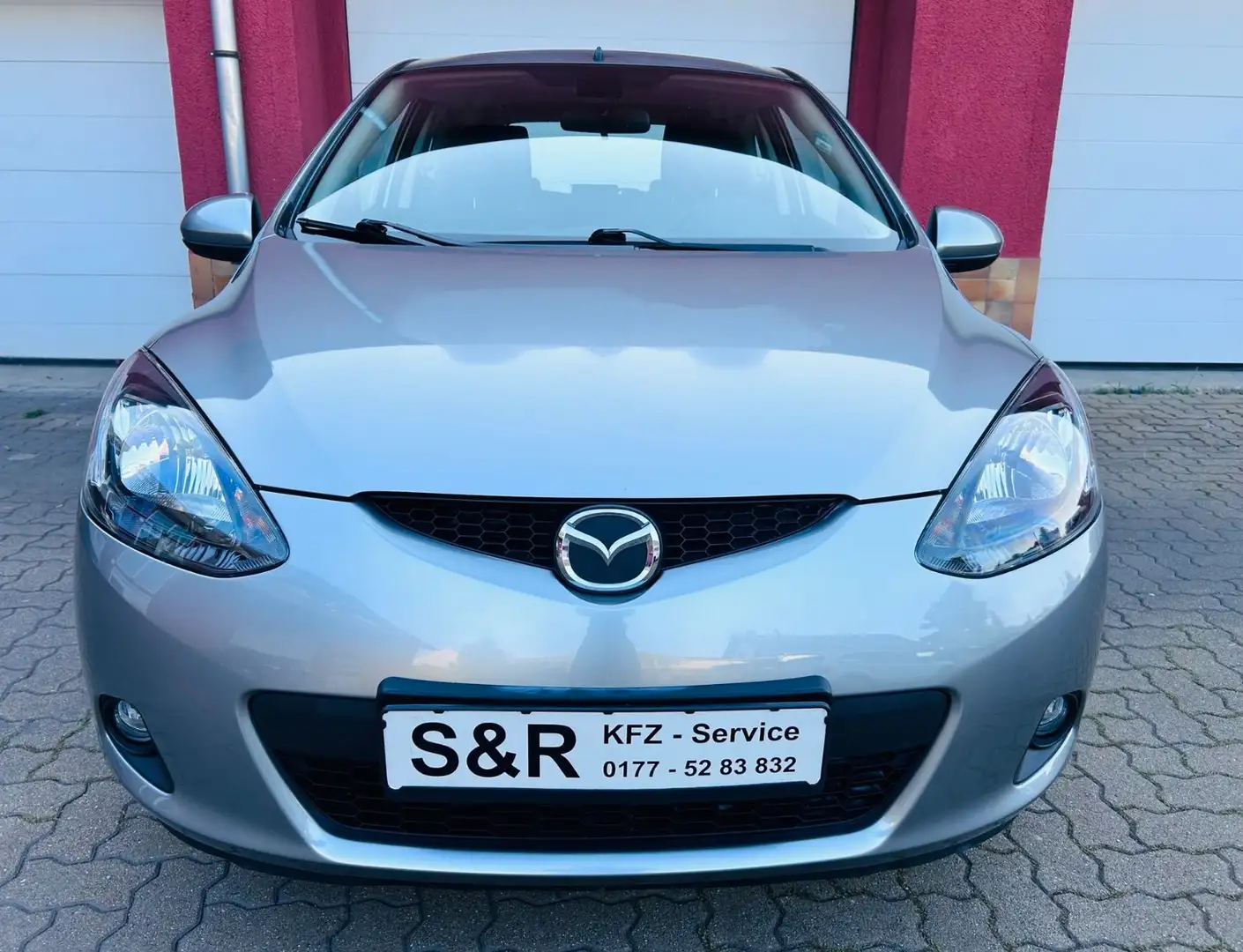Mazda 2 Lim. 1.3 Impression Sport Grau - 2