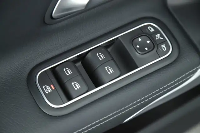 Mercedes-Benz CLA 45 AMG 4MATIC SB PERFORMANCE PANO NIGHT 19ZOLL Ansicht 22