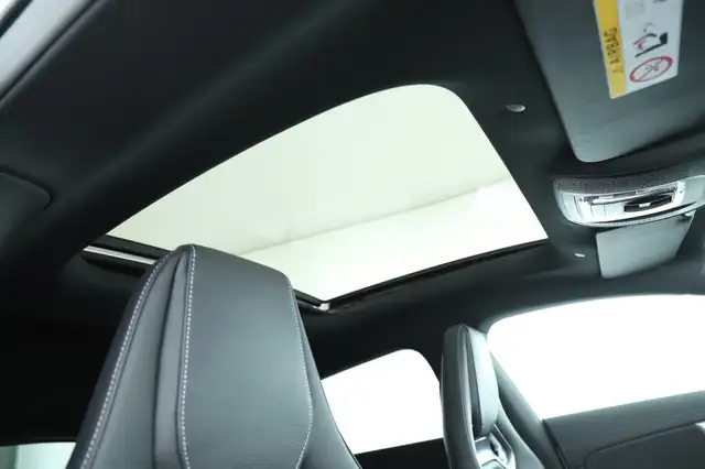 Mercedes-Benz CLA 45 AMG 4MATIC SB PERFORMANCE PANO NIGHT 19ZOLL Ansicht 28