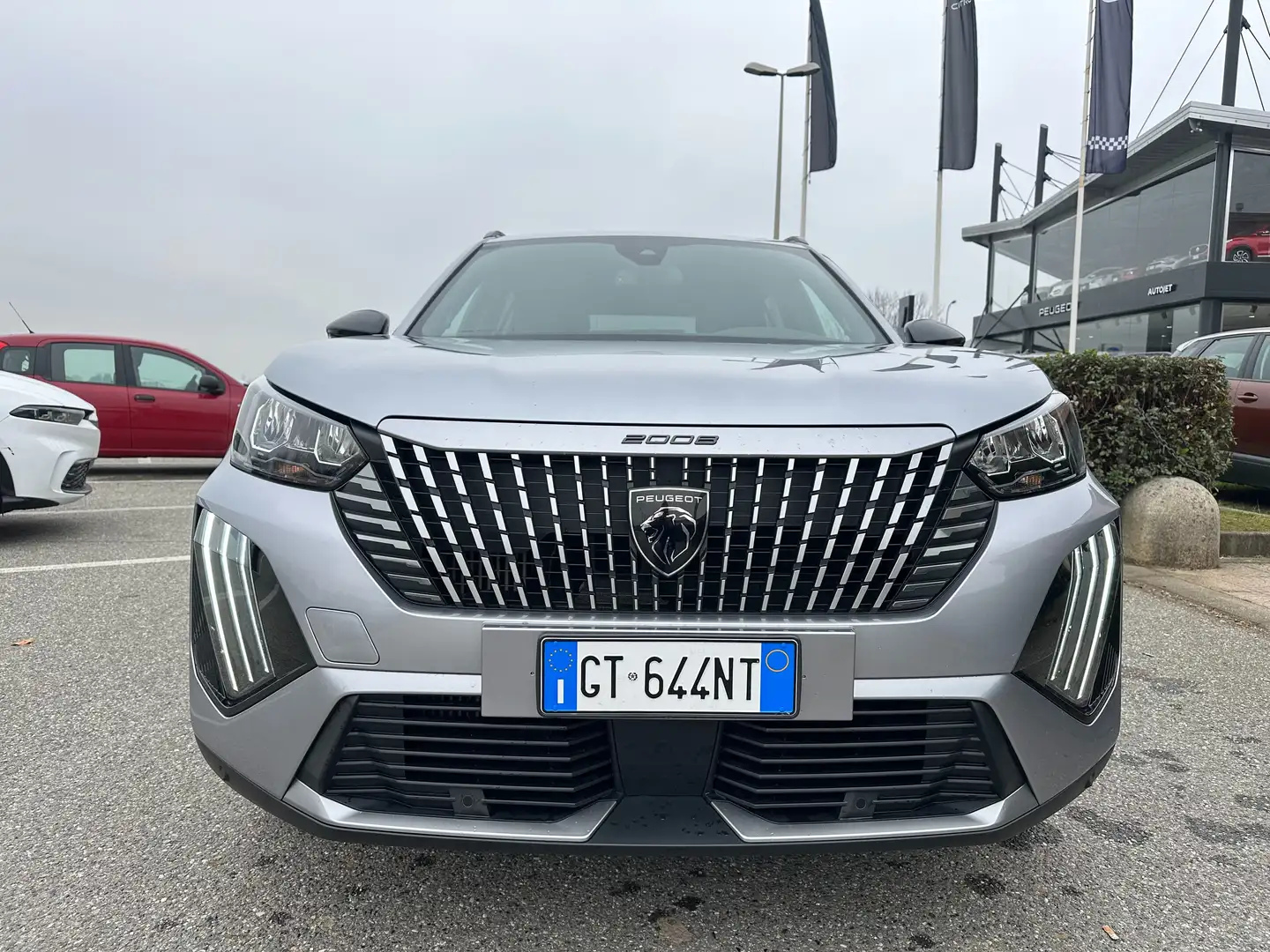 Peugeot 2008 2008 1.2 puretech Allure s Argento - 2