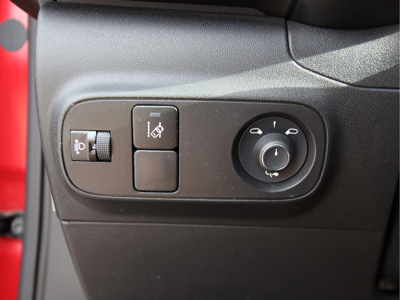 Citroen C3 1.2 PureTech S&S Feel Edition Nw. Distri, Carplay, — photo 34