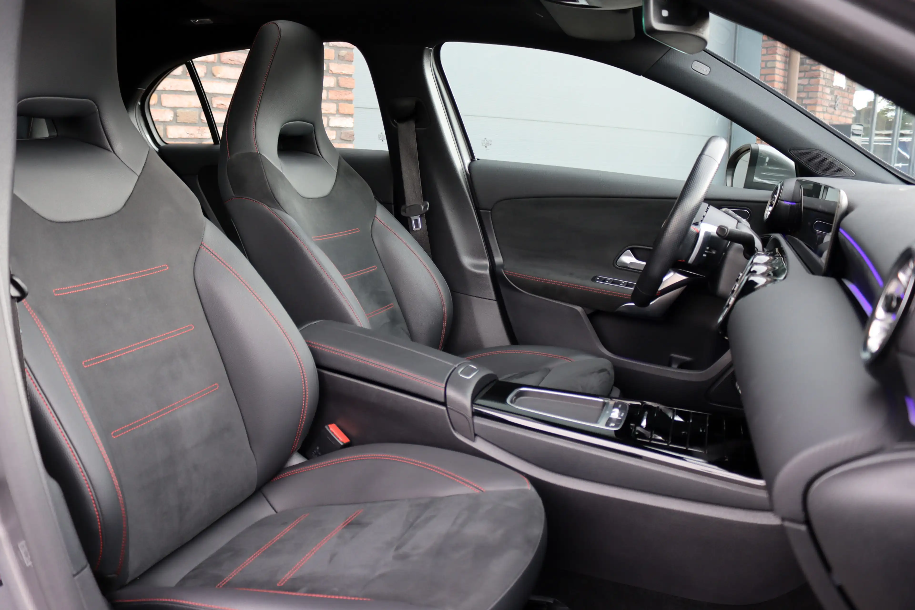 Mercedes-Benz A 250 e AMG Line | Facelift | Panoramadak | Sfeerverlich — photo 6
