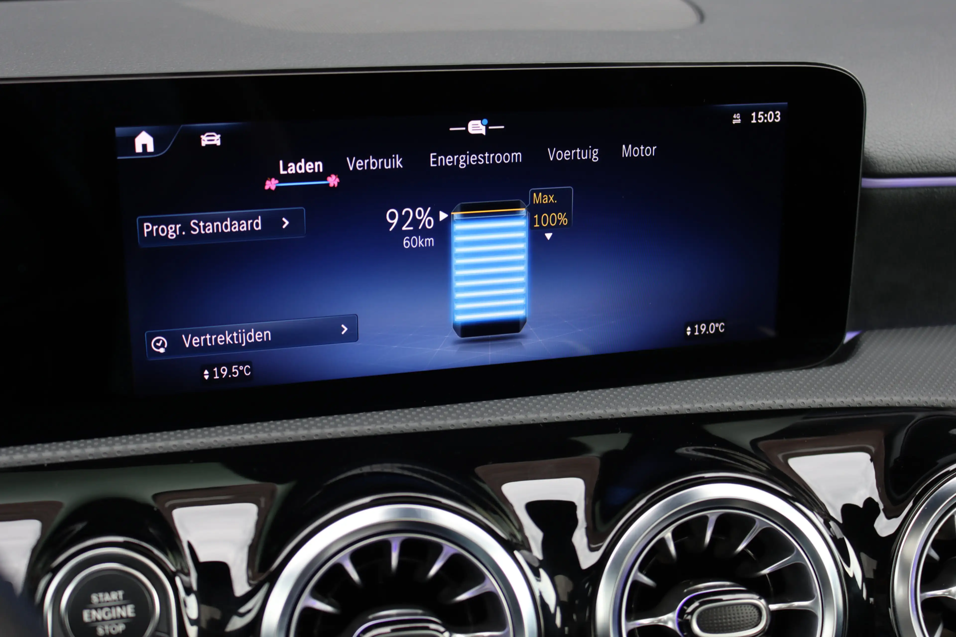 Mercedes-Benz A 250 e AMG Line | Facelift | Panoramadak | Sfeerverlich — photo 14