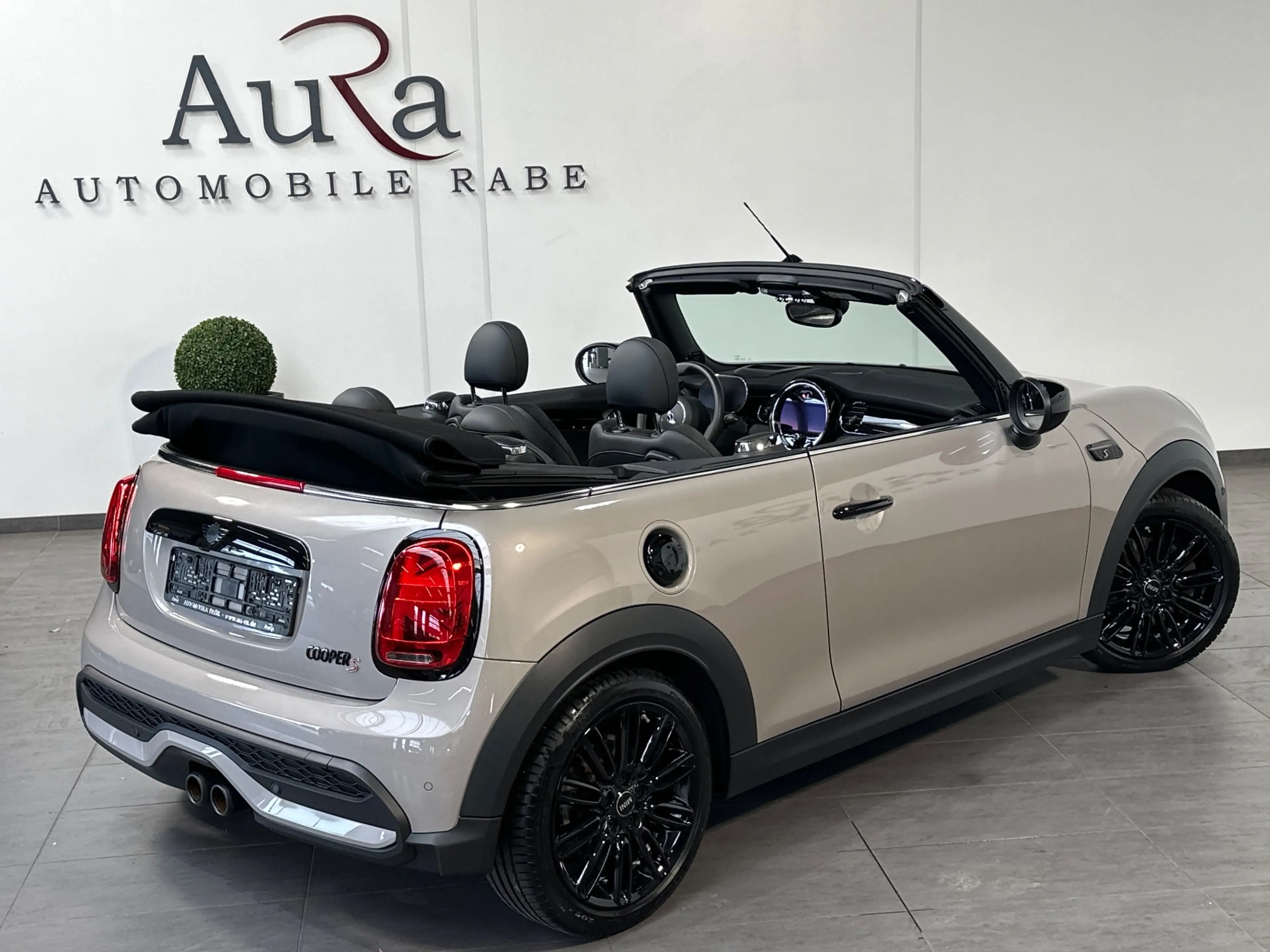 MINI Cooper S Cabrio Aut. Classic Trim NAV+LED+HUD+KAM+SHZ+KEYLESS — photo 4