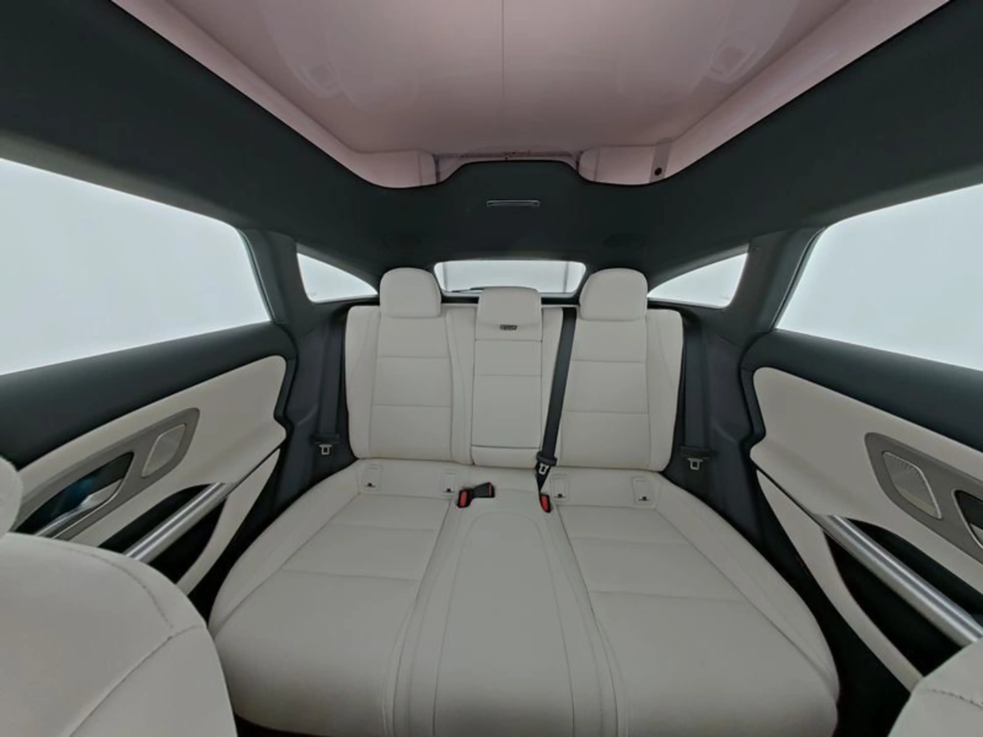 Mercedes-Benz CLA 250 + SB EQ PREMIUM+ AHK SUPERSCREEN PANO FAP — photo 9