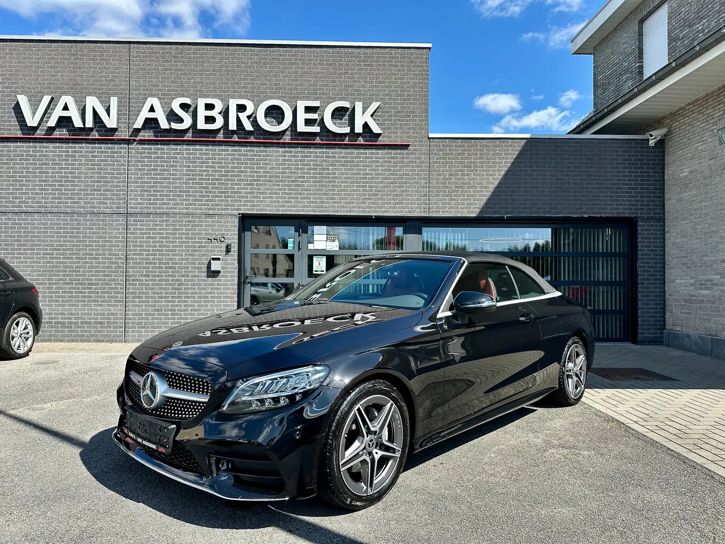 Mercedes-Benz C 180 C 180 Cabrio 9G-TRONIC AMG Line Plus Pack Exclusiv Noir - 1