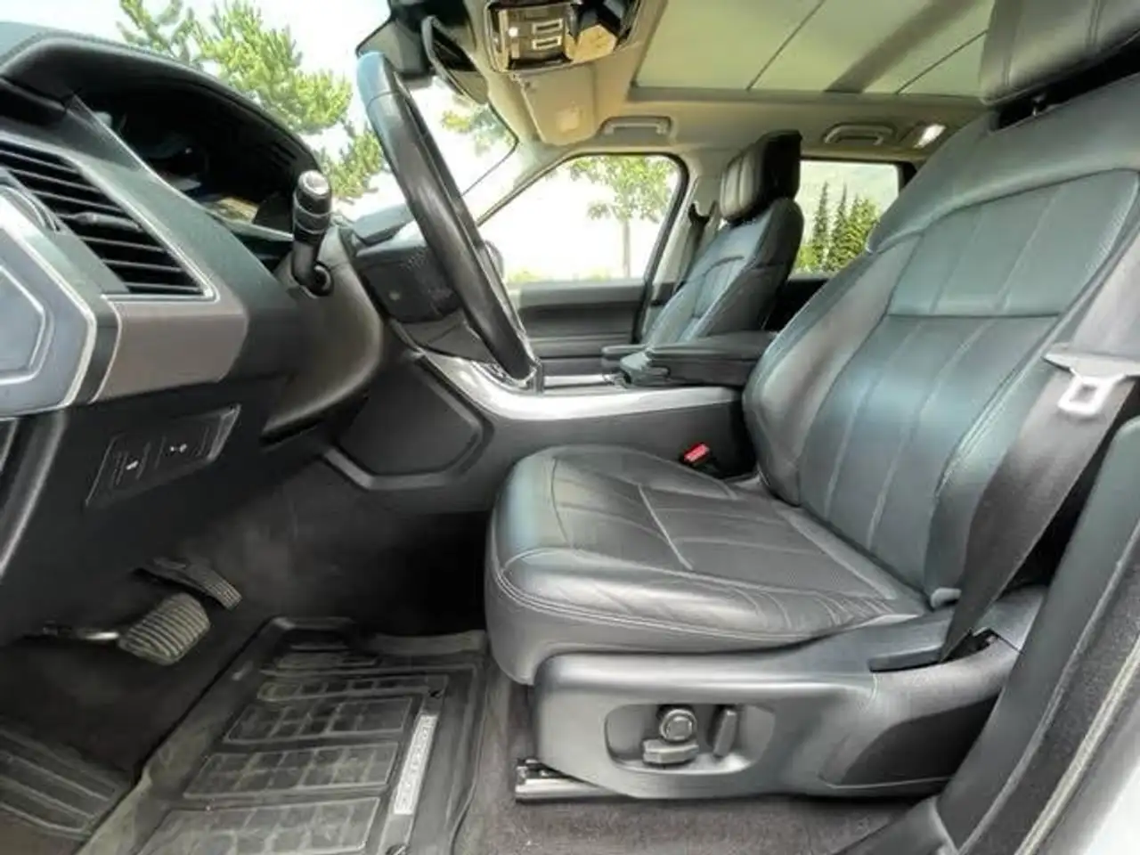Land Rover Range Rover Sport fotografie Land Rover Range Rover Sport