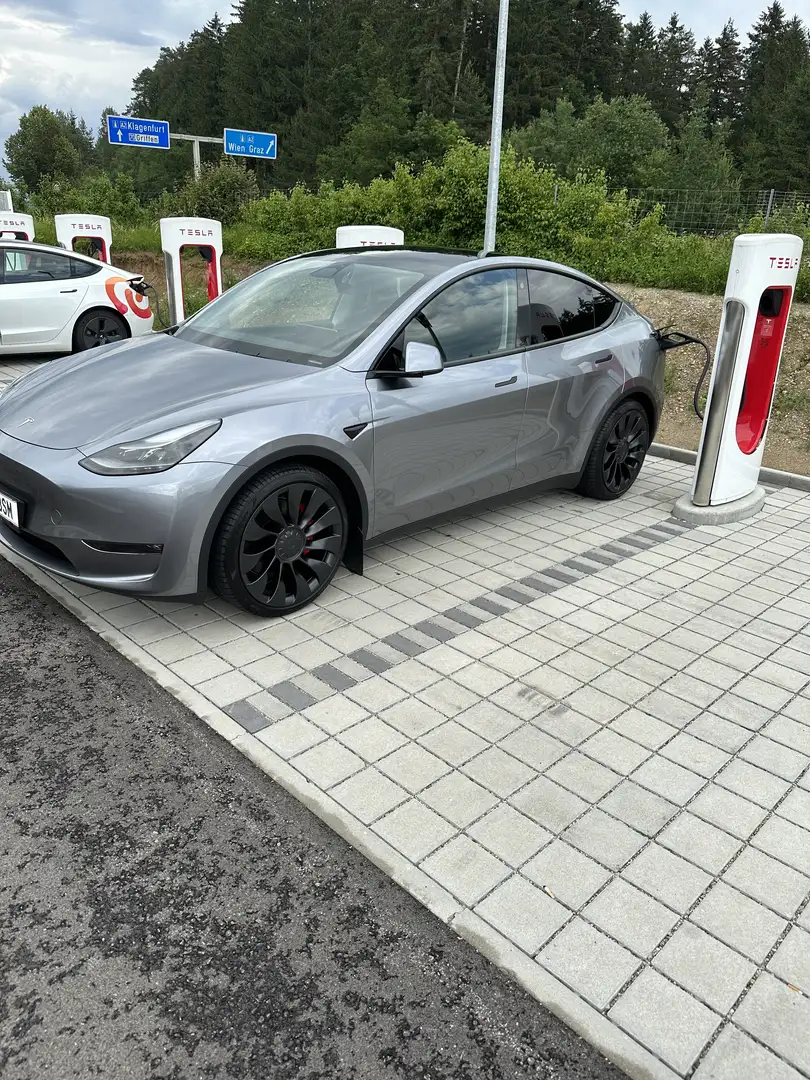 Tesla Model Y AWD 79kWh Performance - 2