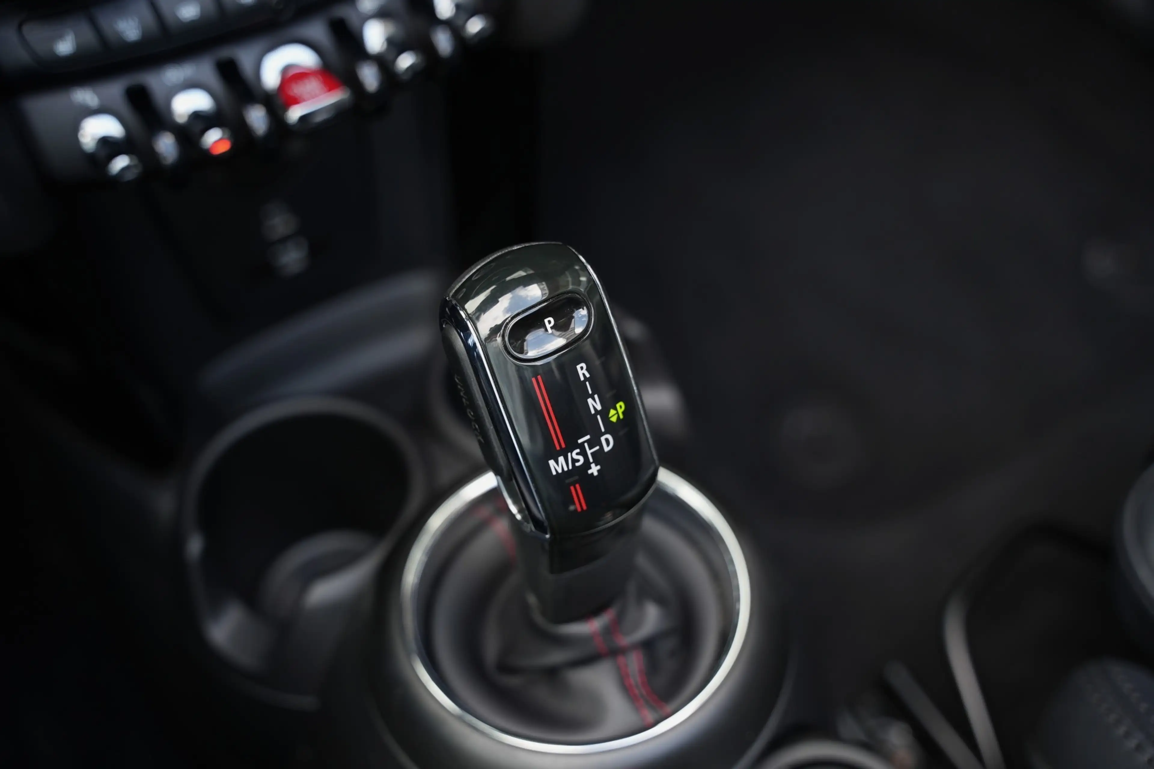 MINI John Cooper Works Cabrio 2.0 JCW CHILI /LED/HAR-KAR/LEDER/PDC/CARPLAY — photo 23