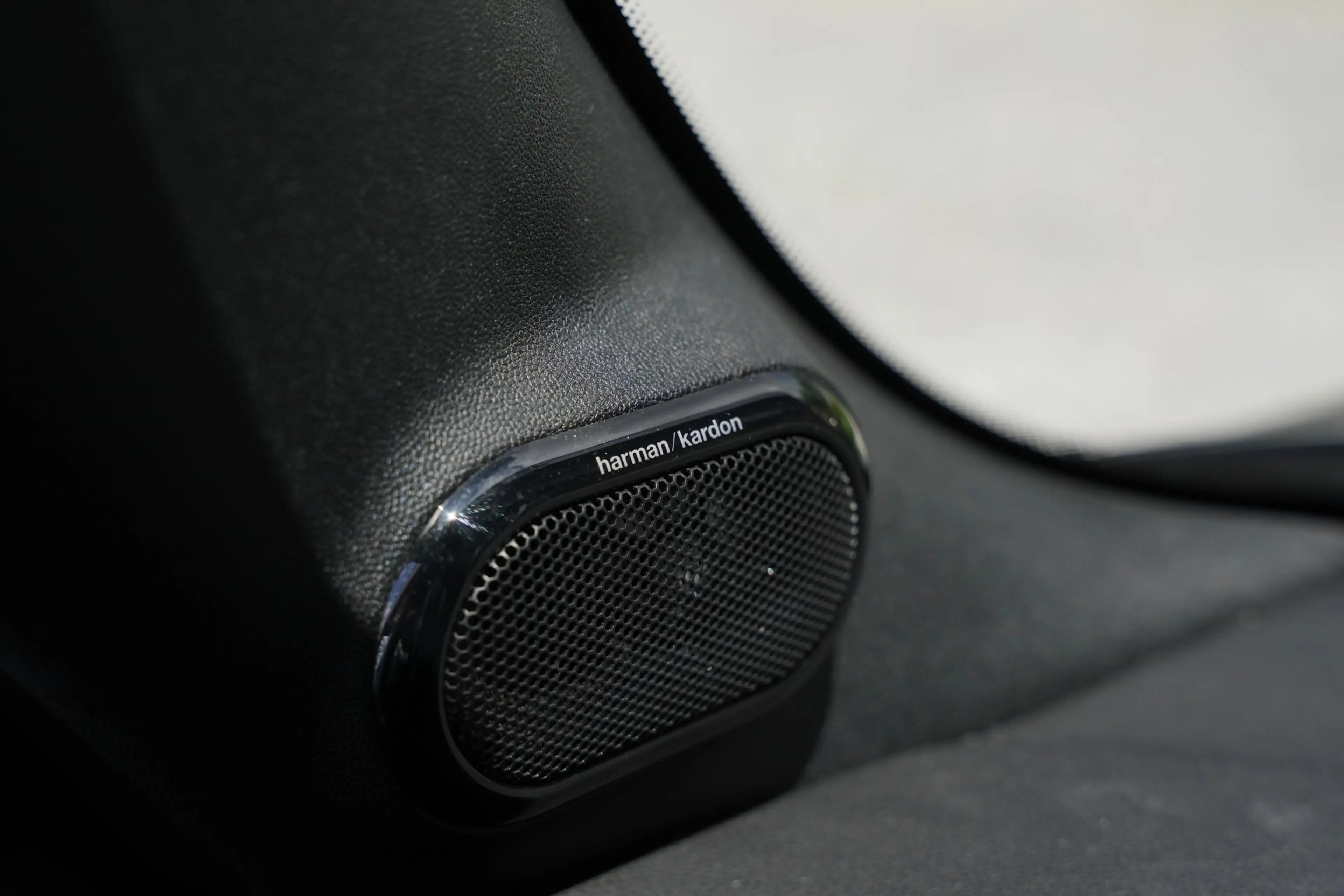 MINI John Cooper Works Cabrio 2.0 JCW CHILI /LED/HAR-KAR/LEDER/PDC/CARPLAY — photo 21