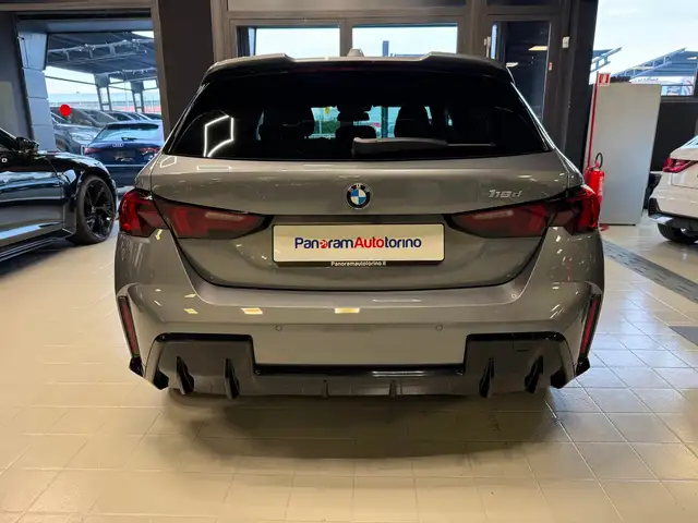 BMW 1 Series view 5