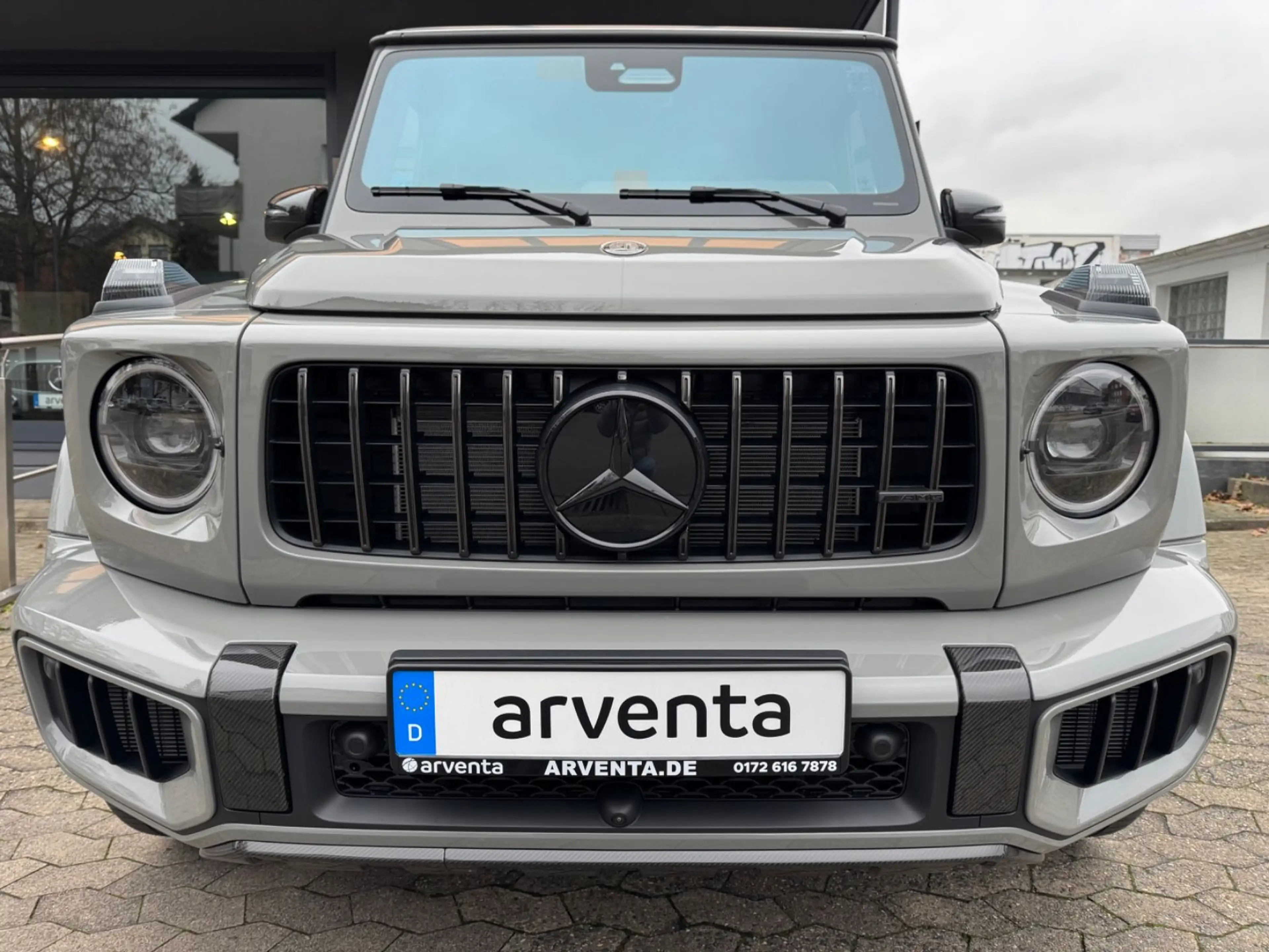 Mercedes-Benz G 63 AMG MY26|ROT|CARBON EXTERIOR|WINTER PACK|ACTIVE RIDE — photo 2