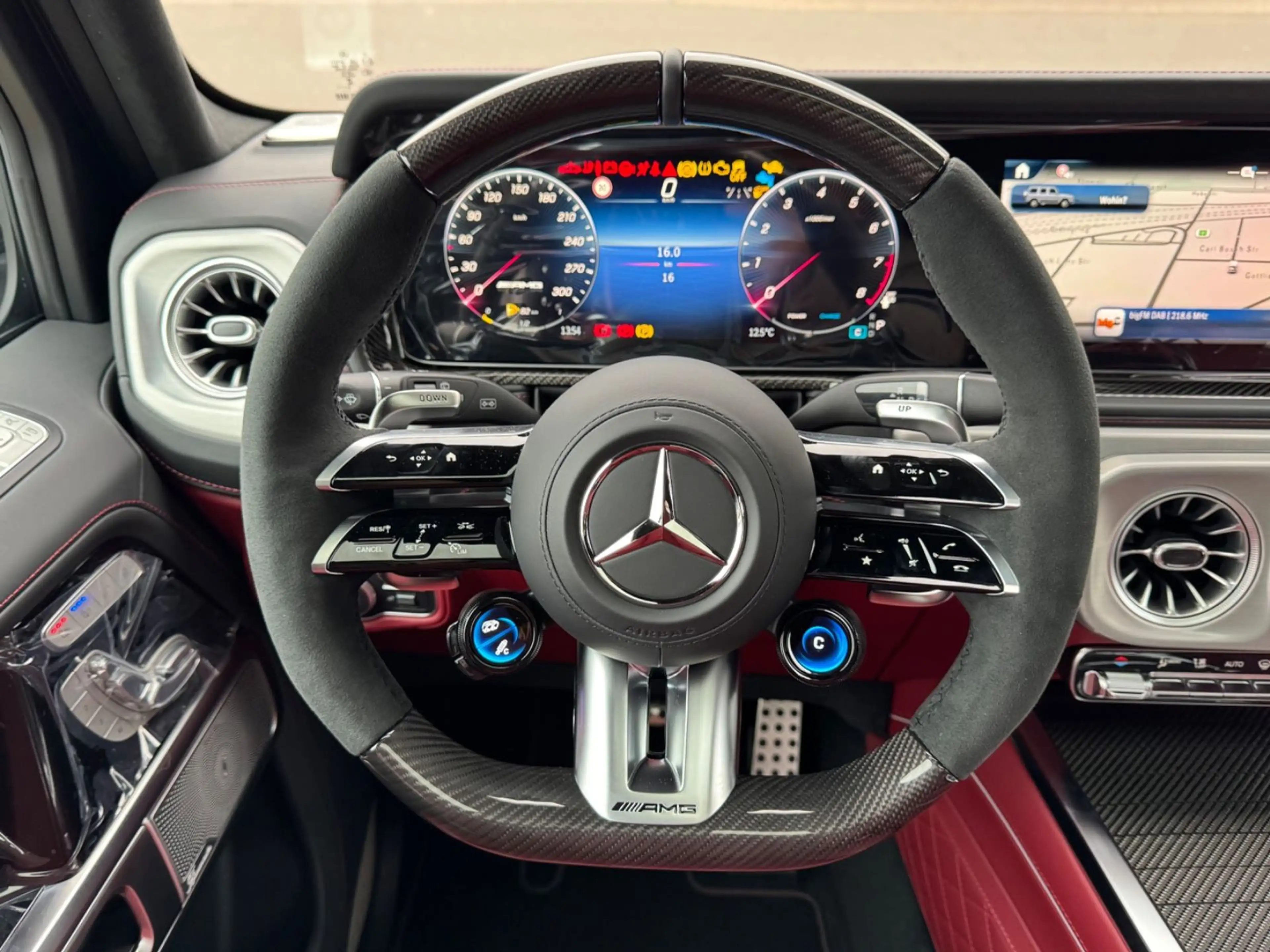 Mercedes-Benz G 63 AMG MY26|ROT|CARBON EXTERIOR|WINTER PACK|ACTIVE RIDE — photo 13