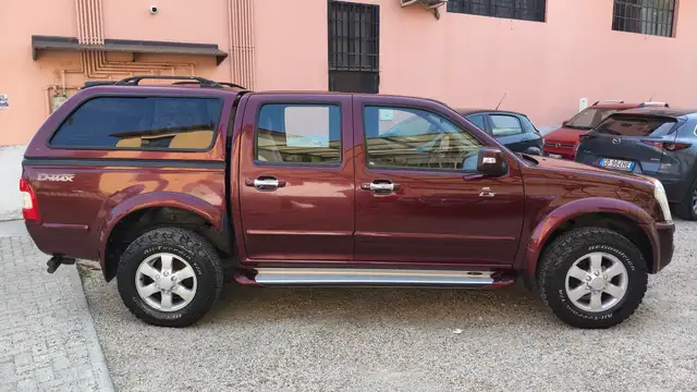 Isuzu D-Max 3.0 TD Aut. 5p+Gancio