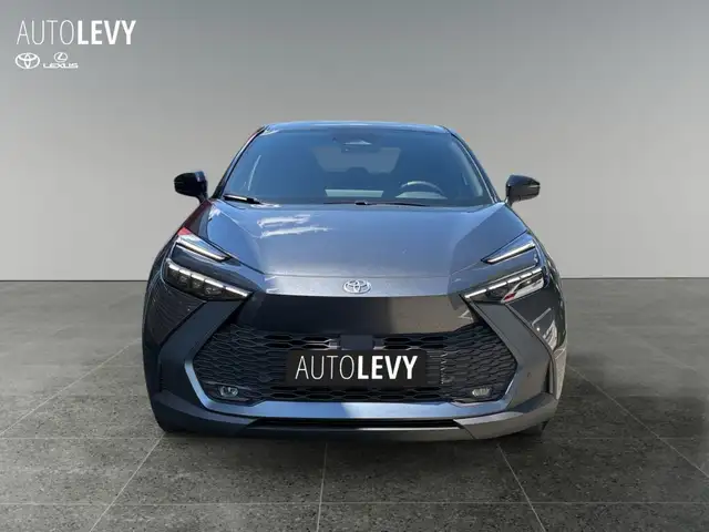 Toyota C-HR view 9