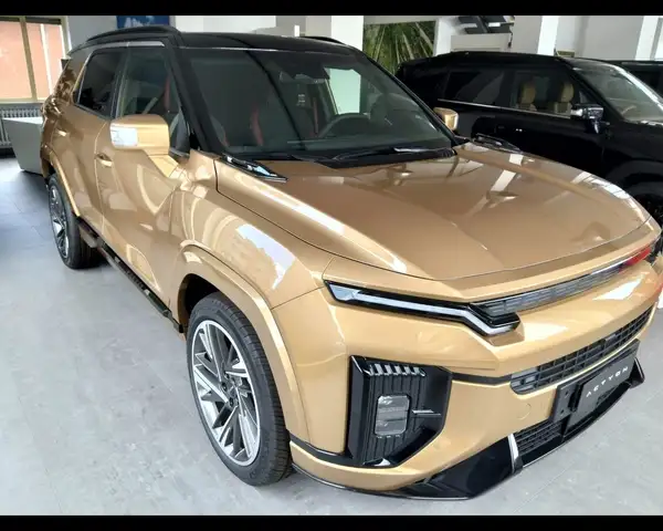 KGM Actyon view 2