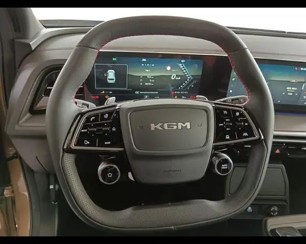 KGM Actyon view 10