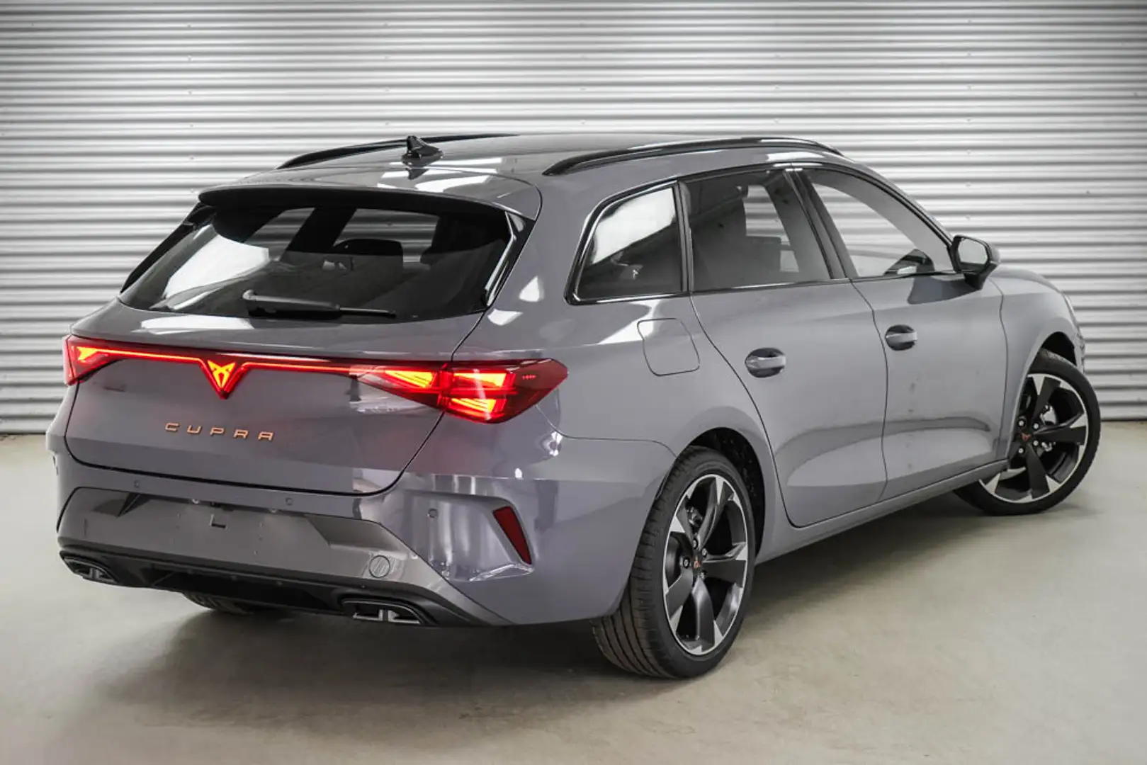 CUPRA Leon ST 1,5 eTSI DSG Cupra - LAGER Gris - 2