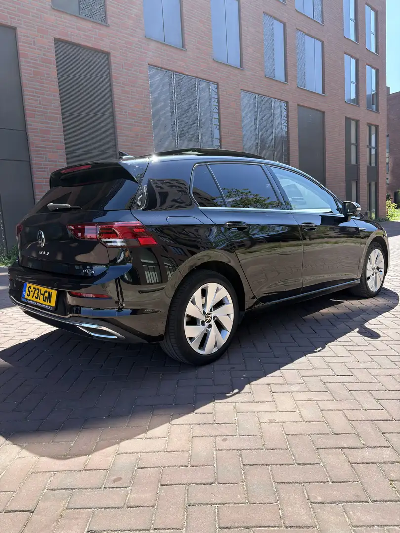 Volkswagen Golf 1.5 eTSI R-Line stoelvw massage pano memory seats Black - 2