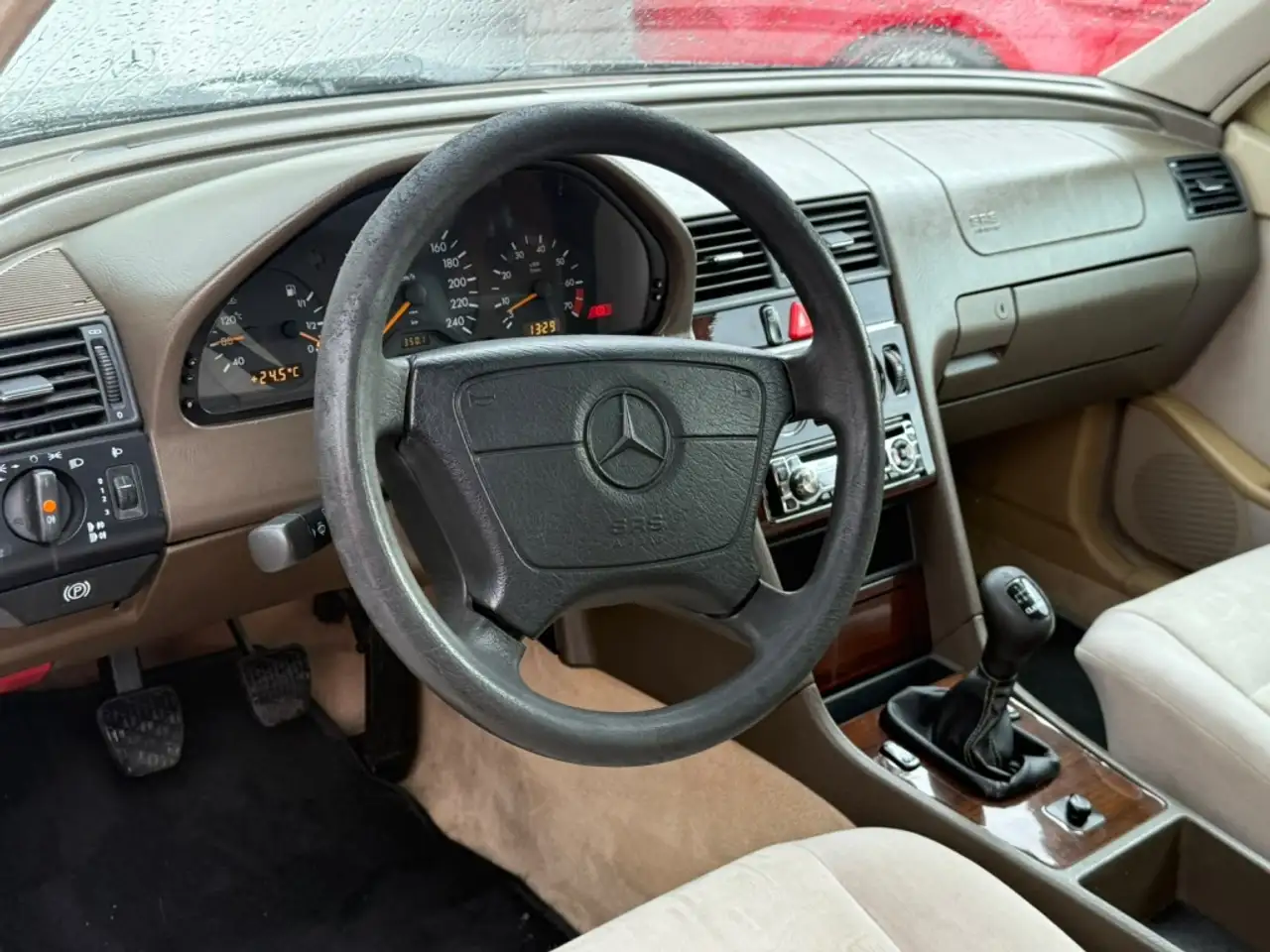 Mercedes-Benz C 180, foto 10