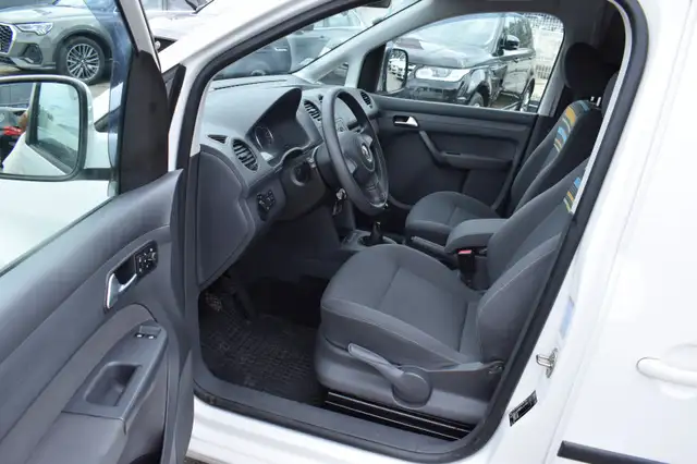 Volkswagen Caddy view 10
