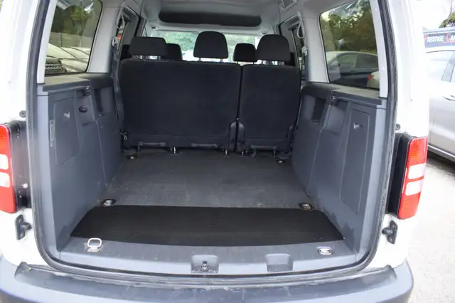 Volkswagen Caddy view 5