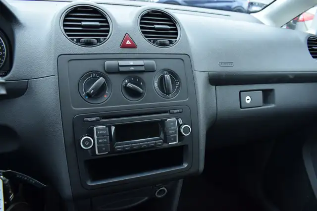 Volkswagen Caddy view 7