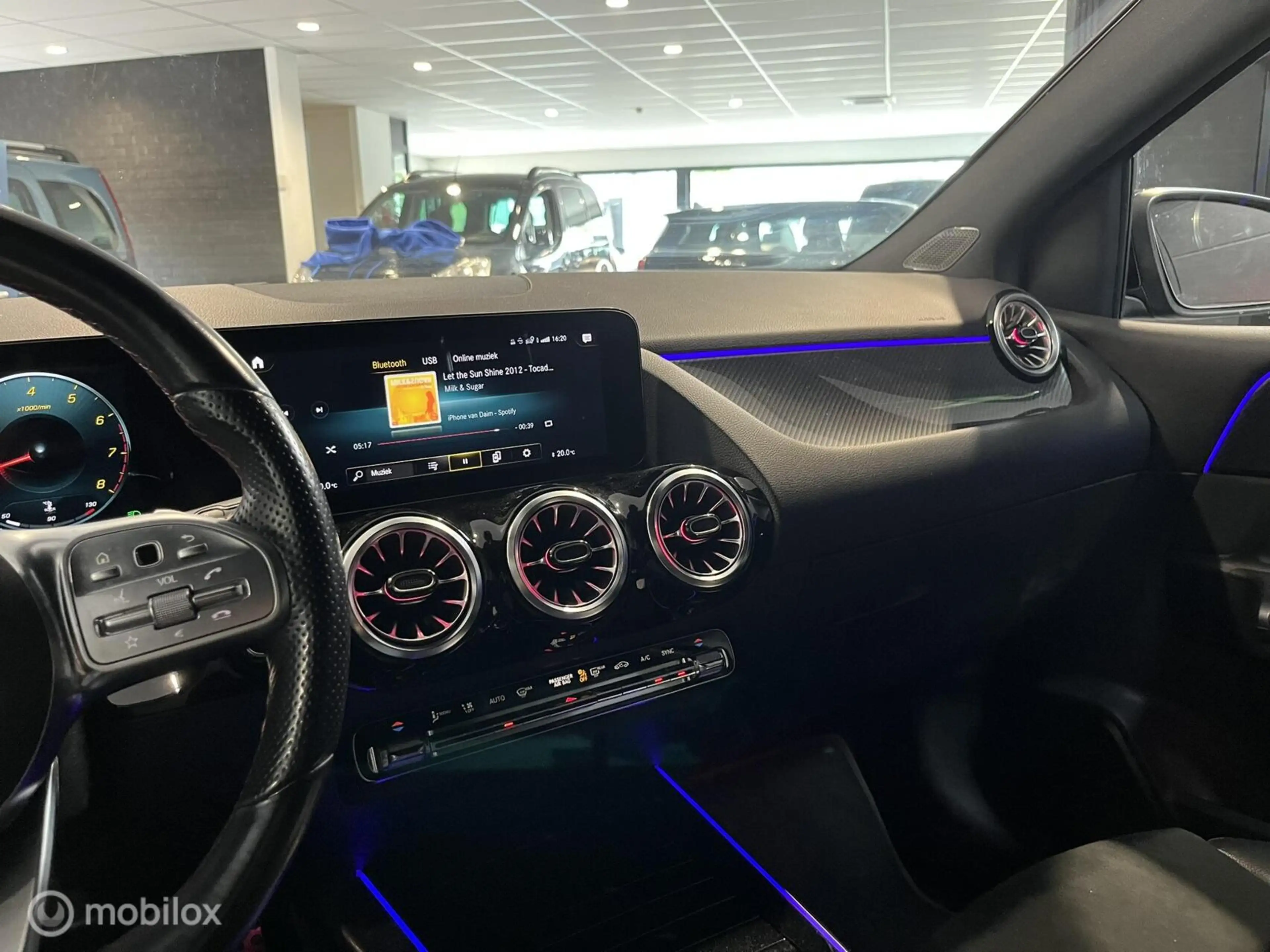 Mercedes-Benz B 180 AMG Line|Sfeer|Stoelverw.|Nightpakket — photo 18